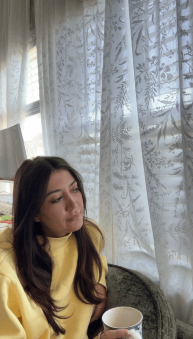 Elena selected background